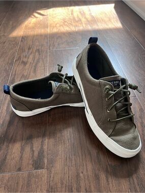 Sperry khaki green topsider sneakers
